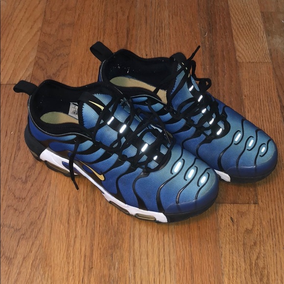 nike tn size 9